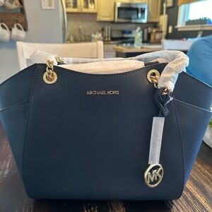 Michael Kors Jet Set Travel Bag Large